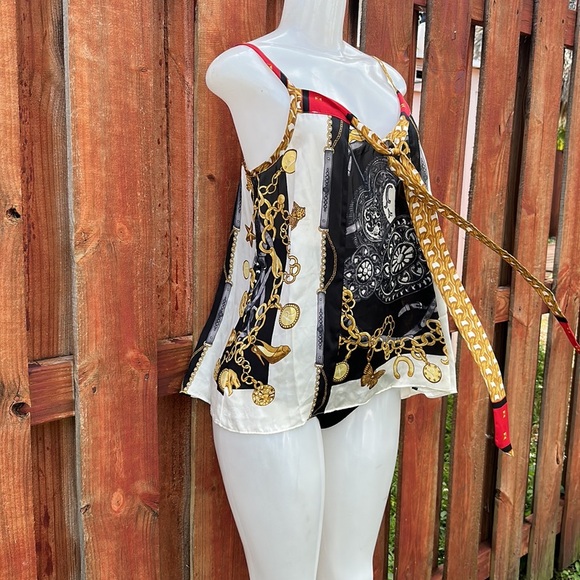 Express Women's Black Gold Chain Print Top Size XS - Picture 2 of 7